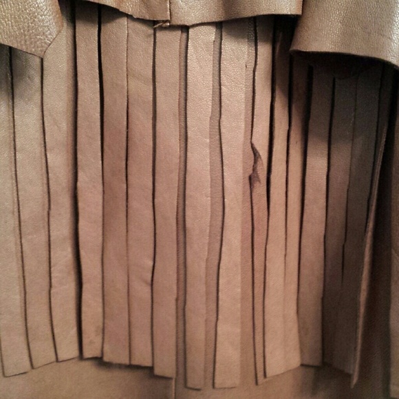 Vintage Women's Fox Run Leather Fringe Jacket - Picture 8 of 8
